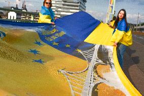 March For Building A Bridge Between Ukraine And Europe In Ccologne