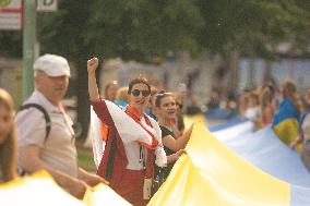 March For Building A Bridge Between Ukraine And Europe In Ccologne