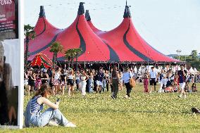 First day of Solidays festival - Paris