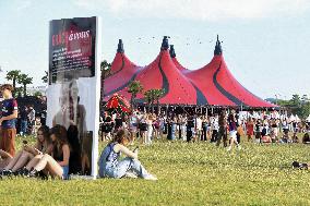 First day of Solidays festival - Paris