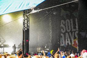 First day of Solidays festival - Paris