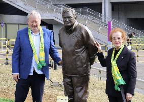 Statue of former Japan football head coach Osim