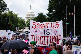 Women’s March Supreme Court protest on first anniversary of Dobbs v. JWHO