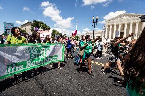 Women’s March Supreme Court protest on first anniversary of Dobbs v. JWHO