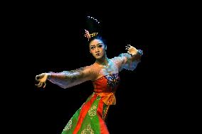 ROMANIA-BUCHAREST-CLASSICAL CHINESE DANCE