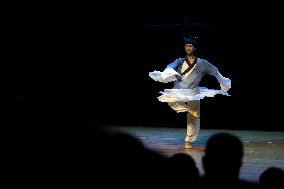 ROMANIA-BUCHAREST-CLASSICAL CHINESE DANCE