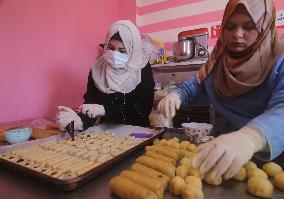 MIDEAST-GAZA-RAFAH-EID-AL-ADHA-TRADITIONAL COOKIES