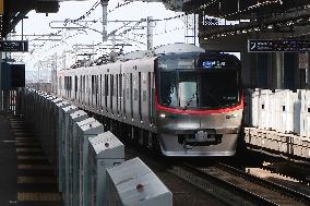 Tsukuba Express cars