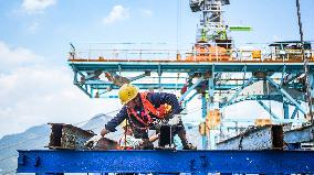 CHINA-GUIZHOU-BRIDGE-CONSTRUCTION (CN)