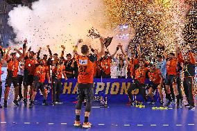 Maharashtra Ironmen v Golden Eagles Uttar Pradesh - Premier Handball League Final