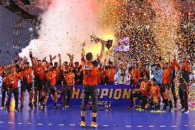 Maharashtra Ironmen v Golden Eagles Uttar Pradesh - Premier Handball League Final