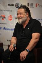 Russell Crowe Holds A Press Conference - Bologna