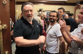 Russell Crowe Holds A Press Conference - Bologna