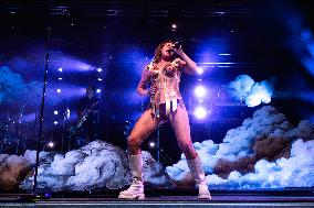 Tove Lo In Concert
