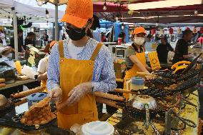 Hong Kong Style Egg Waffles