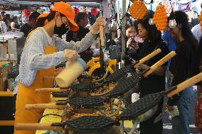 Hong Kong Style Egg Waffles