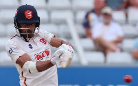 Essex v Warwickshire - LV=County Championship - Division One