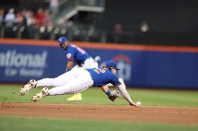 Milwaukee Brewers v New York Mets