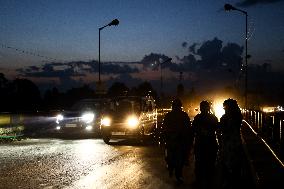 Defunct Street Lights Cause Inconvenience To Pedestrians