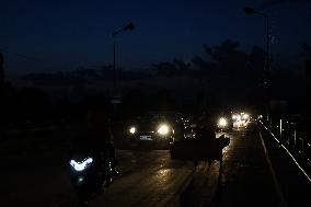 Defunct Street Lights Cause Inconvenience To Pedestrians