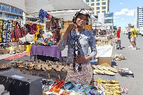 NAMIBIA-WINDHOEK-INFORMAL ART AND CRAFT MARKET