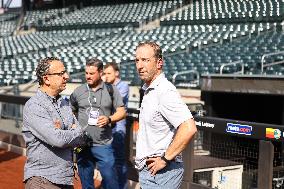 Milwaukee Brewers v New York Mets