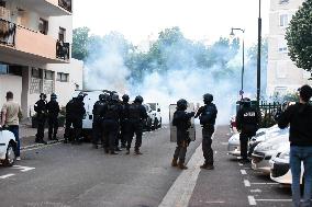 Police Shooting Of Teenage Driver Sparks Riots - Nanterre