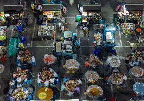 Night Market Popular In China