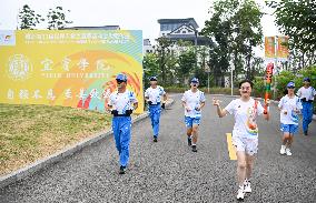 (SP)CHINA-SICHUAN-YIBIN-WORLD UNIVERSITY GAMES-TORCH RELAY(CN)