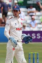 Essex v Warwickshire - LV=County Championship - Division One