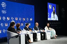 (SUMMER DAVOS) CHINA-TIANJIN-SUMMER DAVOS-SESSION (CN)
