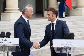 Emmanuel Macron meets with Jens Stoltenberg - Paris