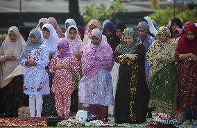 Eid Al-Adha Prayers In Colombo