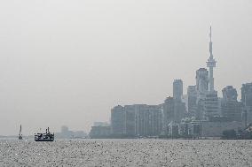 Wildfires Smoke Covers Toronto