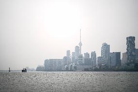 Wildfires Smoke Covers Toronto