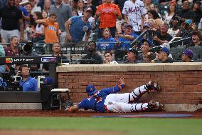 Milwaukee Brewers v New York Mets