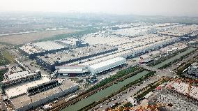 Xinhua Headlines: China on track to become world's leading automobile exporter