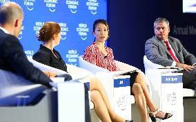 (SUMMER DAVOS) CHINA-TIANJIN-SUMMER DAVOS-SESSION (CN)