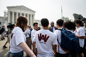 Supreme Court rules against affirmative action in colllege admissions