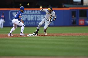 Milwaukee Brewers v New York Mets