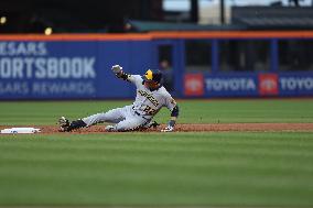 Milwaukee Brewers v New York Mets