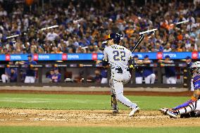 Milwaukee Brewers v New York Mets