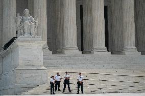 U.S.-WASHINGTON, D.C.-SUPREME COURT-COLLEGE ADMISSIONS POLICIES-RULING