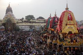 India Hindu Festival: Suna Besha