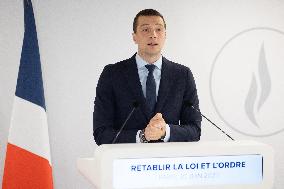Jordan Bardella gives a press conference - Paris
