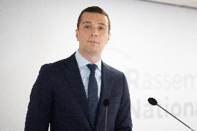 Jordan Bardella gives a press conference - Paris