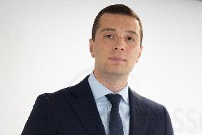 Jordan Bardella gives a press conference - Paris