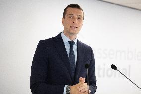 Jordan Bardella gives a press conference - Paris