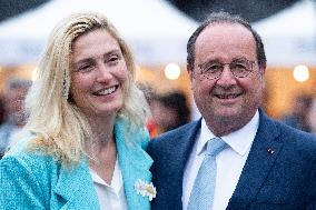 Rochefort - Julie Gayet et Francois Hollande