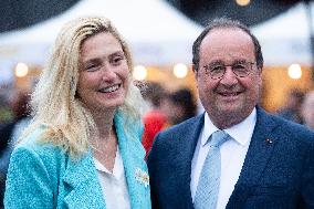 Rochefort - Julie Gayet et Francois Hollande